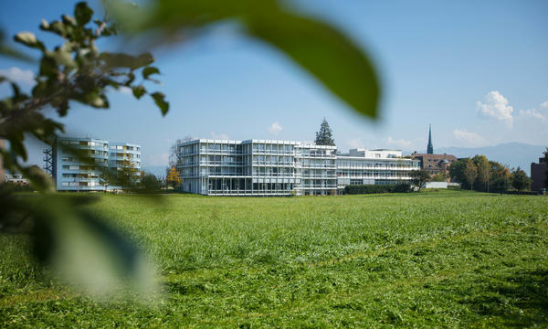 Tag- / Nachtstation in Pflegezentren aller Zuger Gemeinden